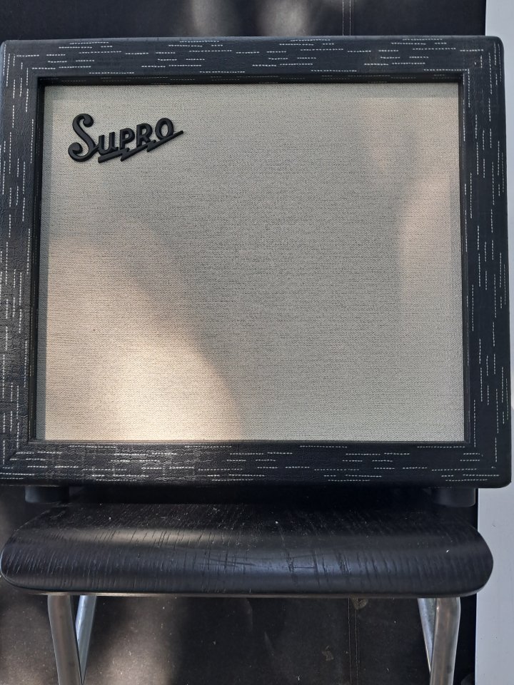 Amplificador Supro Amulet 1x10 15 watios