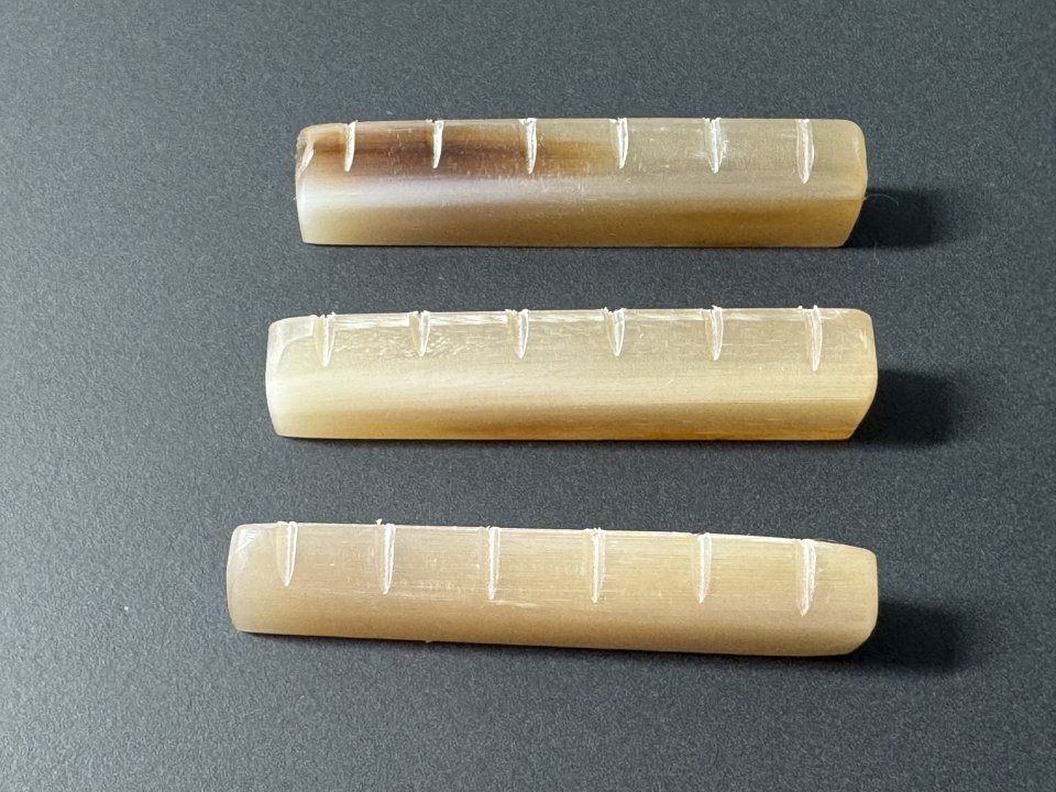 Cejuela de Cuerno de buey ambar de segunda mano · Foto 3 de 3 · Gipuzkoa · 10 €