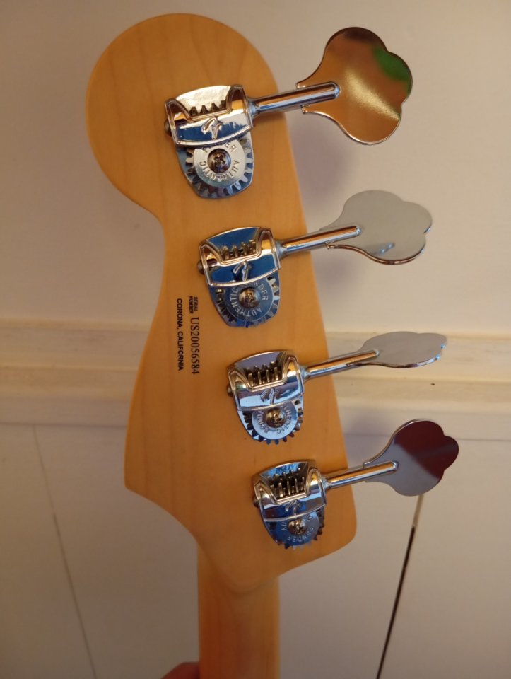 Fender American Performer Jazz Bass de segunda mano · Foto 6 de 10 · Barcelona · 1100 €