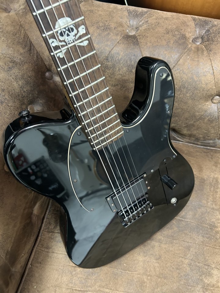 Squier Avril Lavigne