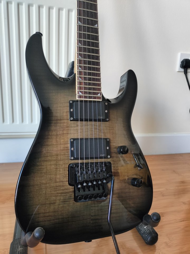 Jackson DKMG Dinky 2004 MIJ EMG 81/85 + estuche