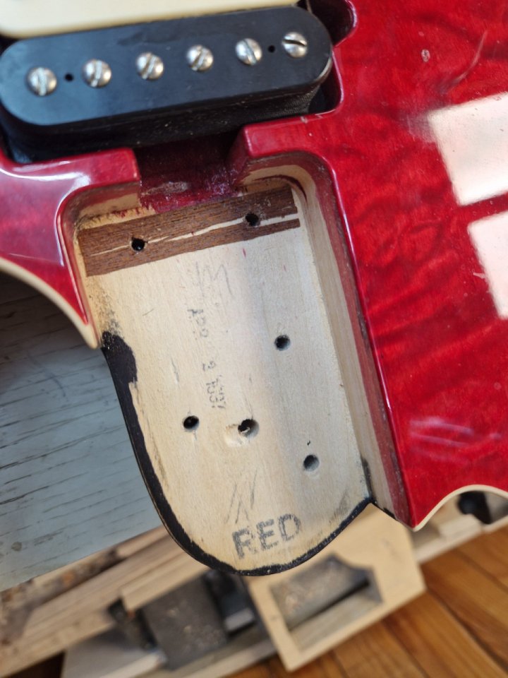 Musicman Axis 97 de las primeras. de segunda mano · Foto 4 de 7 · Navarra · 1999 €