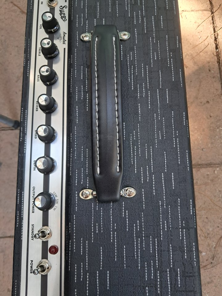 Amplificador Supro Amulet 1x10 15 watios