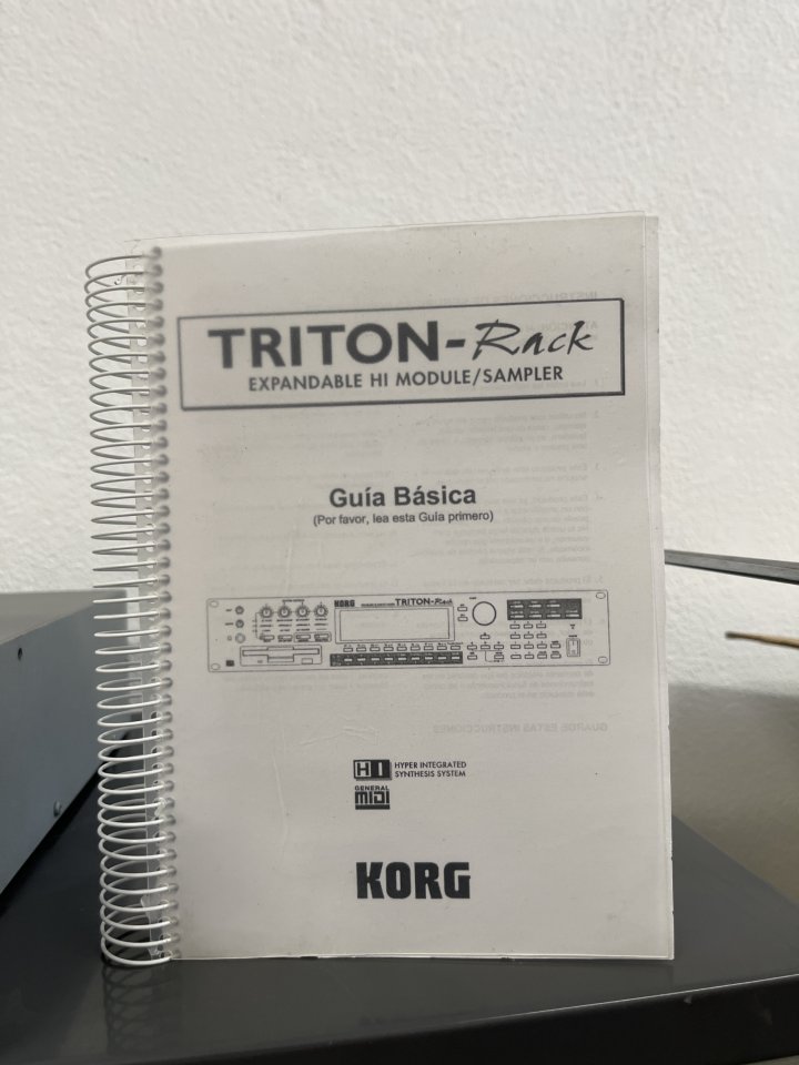 Korg Triton-Rack de segunda mano · Foto 3 de 3 · Girona · 500 €