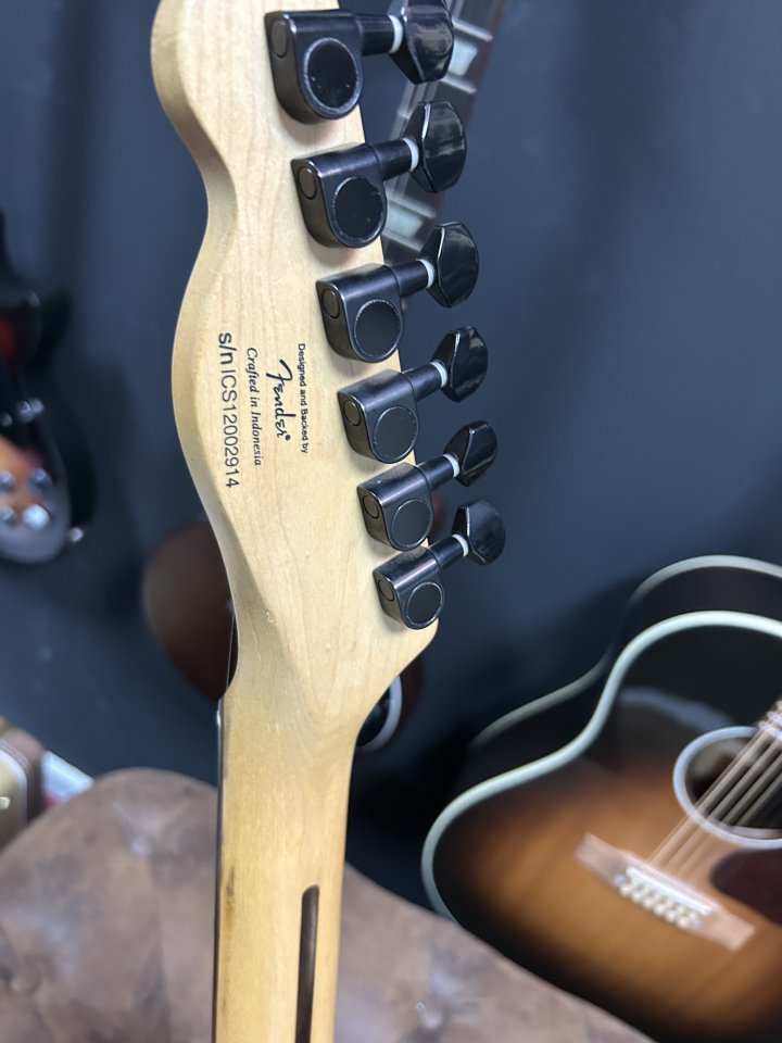 Squier Avril Lavigne