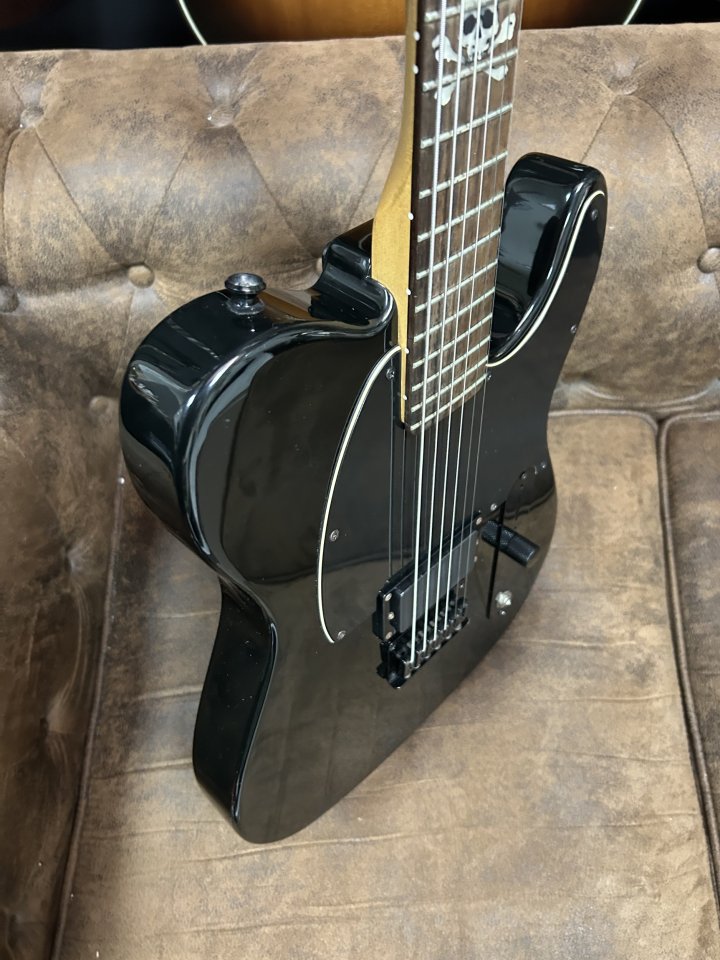 Squier Avril Lavigne