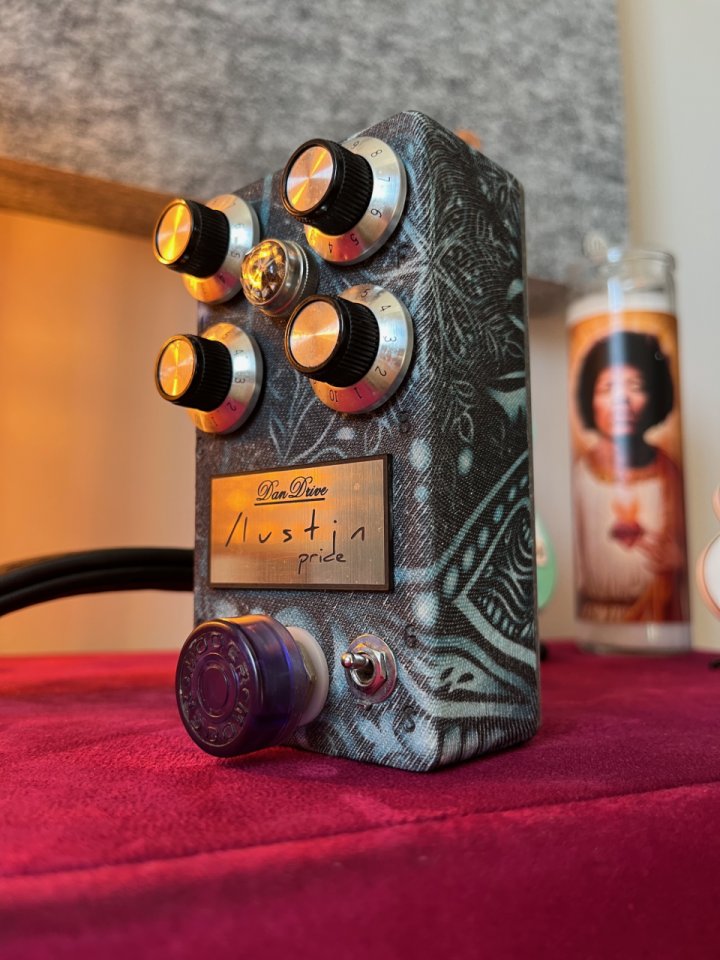 VENDIDO - DanDrive Austin Pride de segunda mano · Foto 2 de 6 · Málaga · 350 €