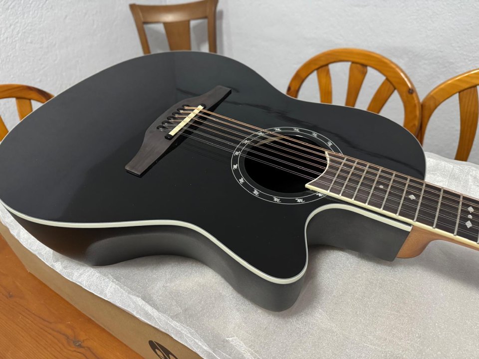 Ovation Pro Balladeer 2751AX 12 cuerdas - NUEVA - Solo Venta, NO Cambios. de segunda mano · Foto 7 de 10 · Madrid · 500 €