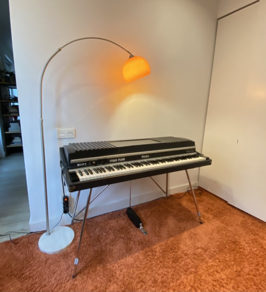 Cambio + Dinero por Fender Rhodes MKII 1979