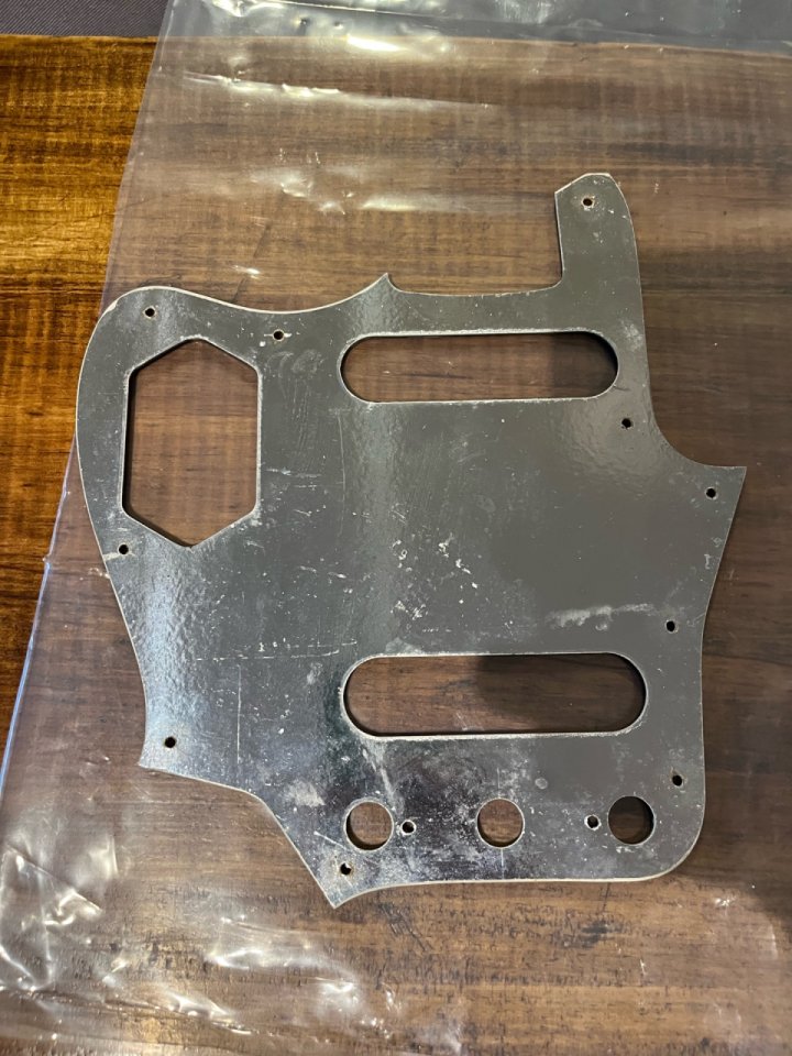Pickguard Fender jaguar tortoise shell de segunda mano · Foto 2 de 3 · Valencia · 10 €