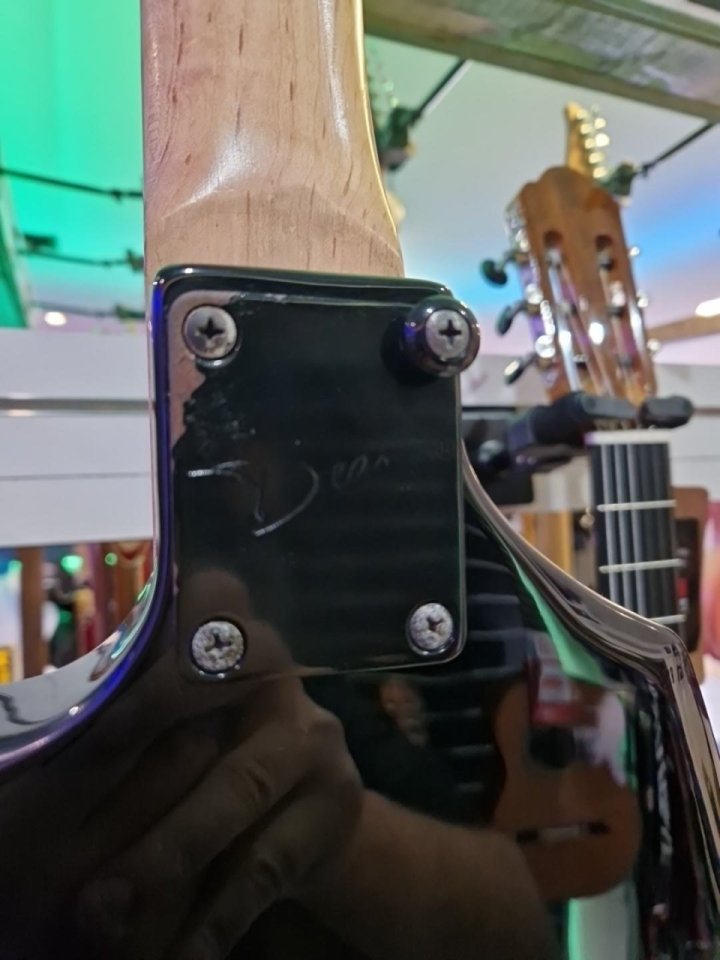Dean Razorback de segunda mano · Foto 2 de 5 · Navarra · 500 €