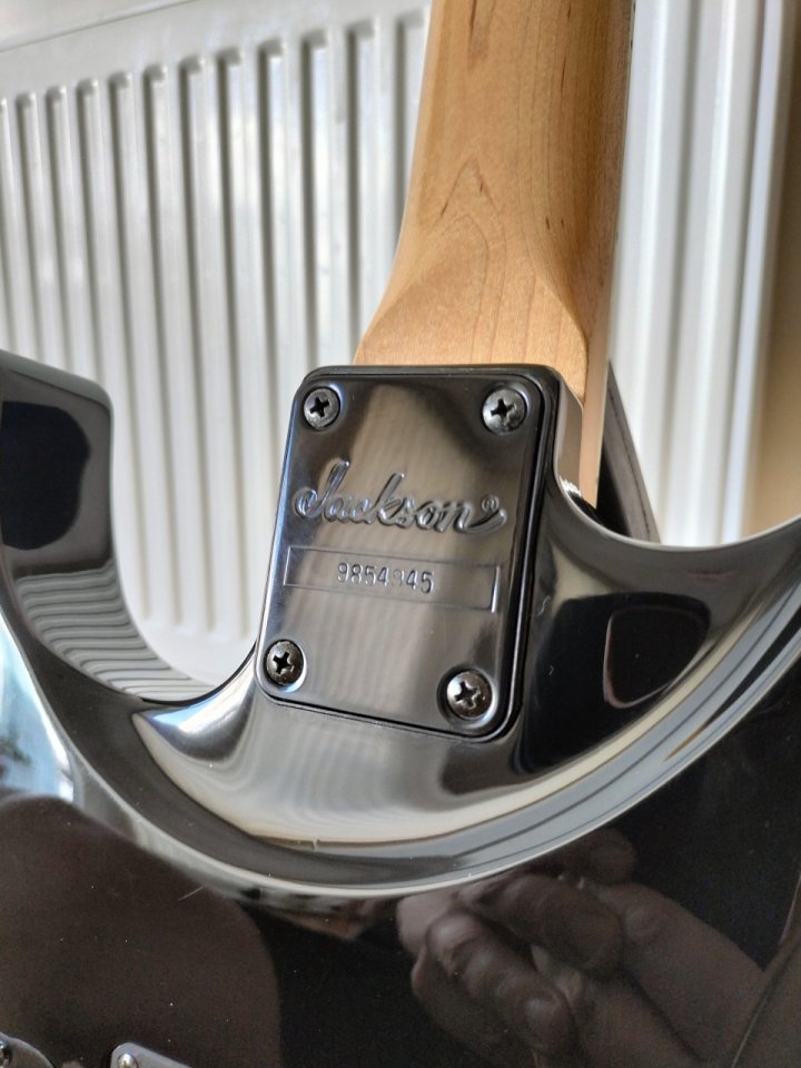 Jackson DKMG Dinky 2004 MIJ EMG 81/85 + estuche