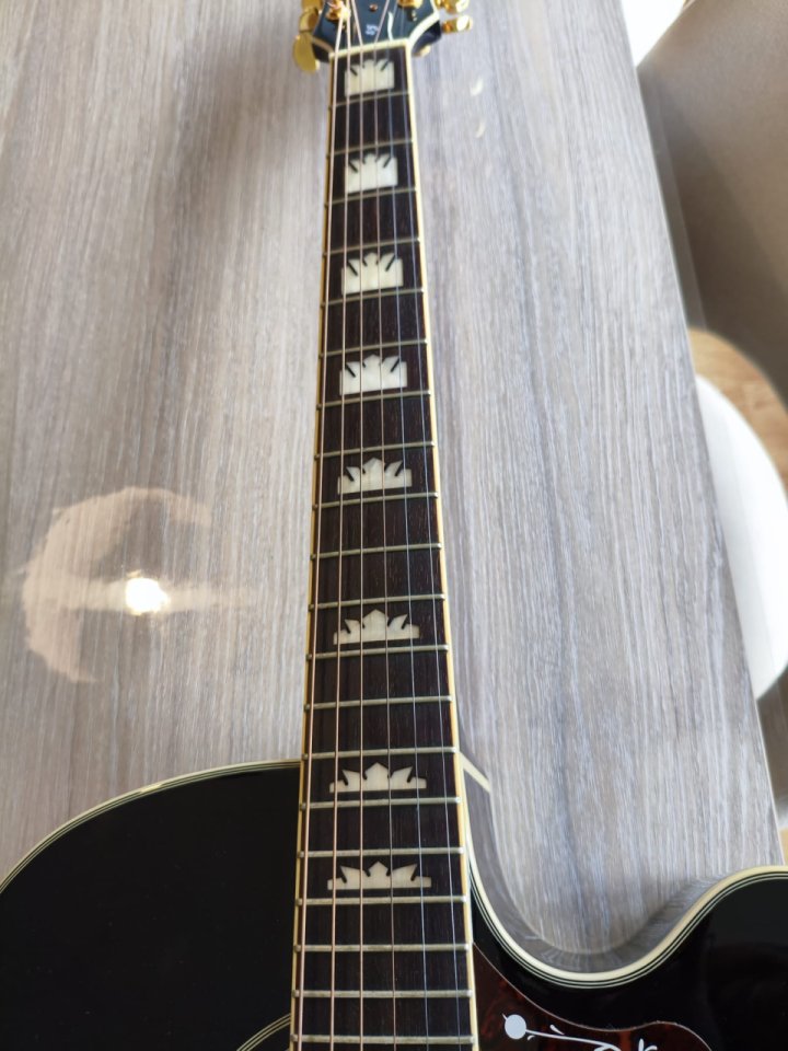 [VENDO] Epiphone EJ-200SCE Black (eSonic2 System) - "The King of Flat-Tops" de segunda mano · Foto 2 de 10 · Pontevedra · 299 €