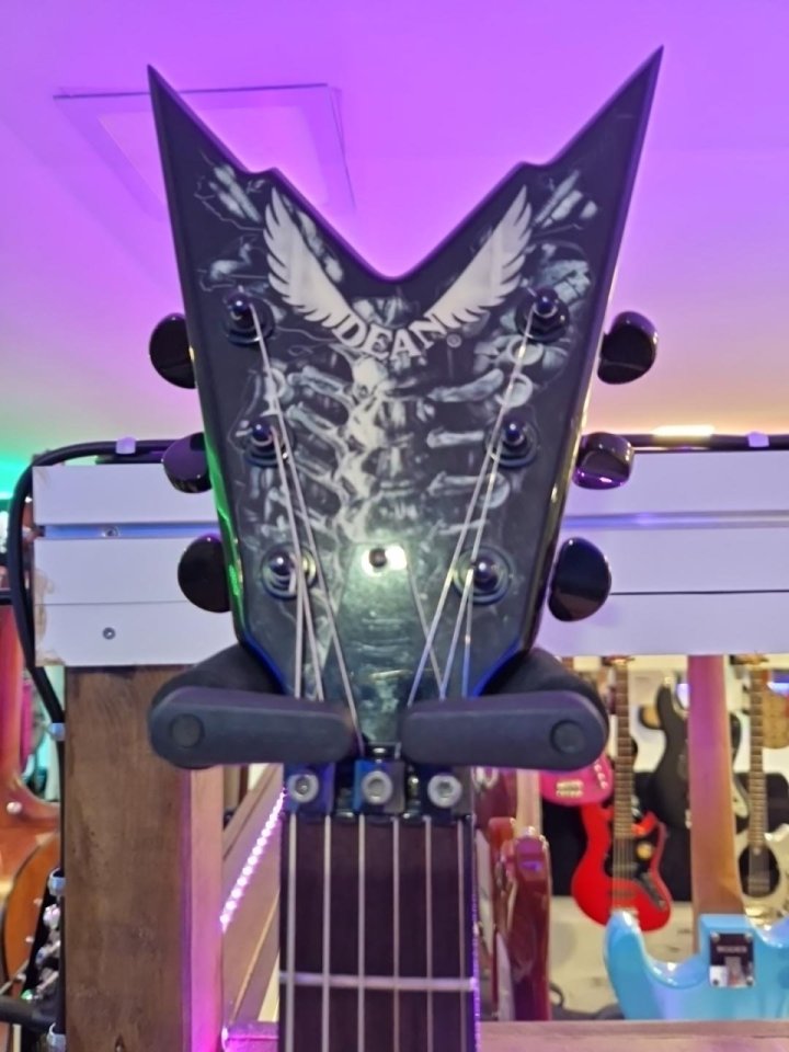 Dean Razorback de segunda mano · Foto 3 de 5 · Navarra · 500 €