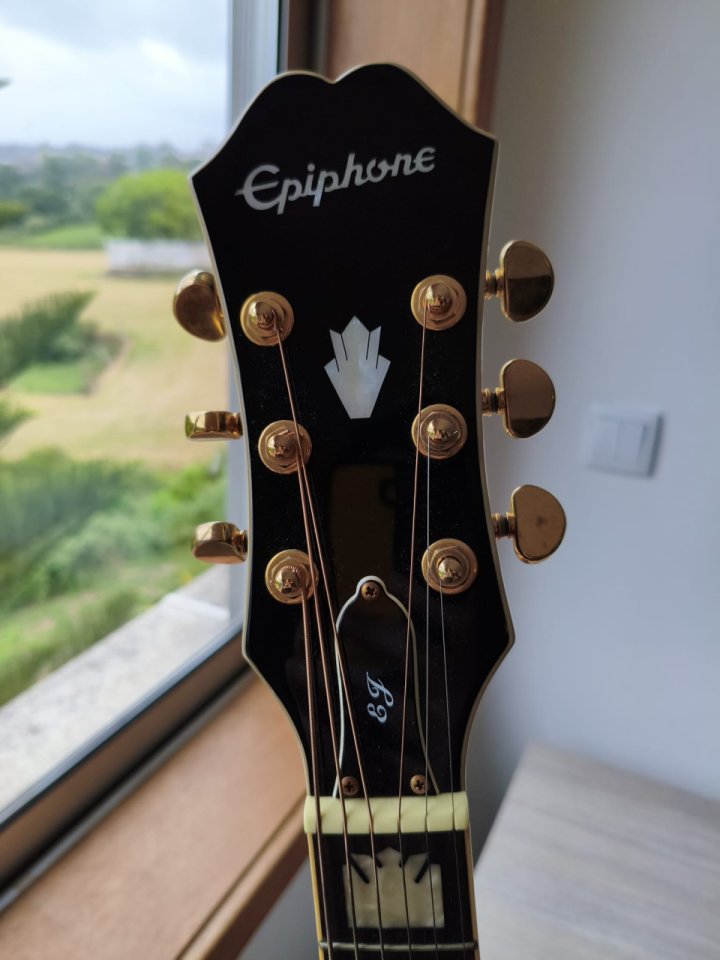 [VENDO] Epiphone EJ-200SCE Black (eSonic2 System) - "The King of Flat-Tops" de segunda mano · Foto 3 de 10 · Pontevedra · 299 €
