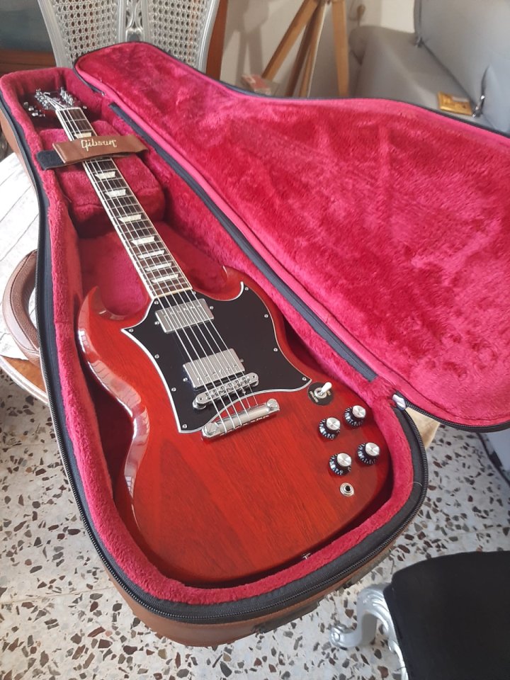 GIBSON SG STANDARD de segunda mano · Foto 1 de 10 · Murcia · 1200 €