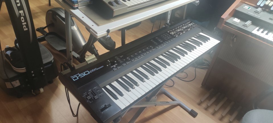 Roland D-50