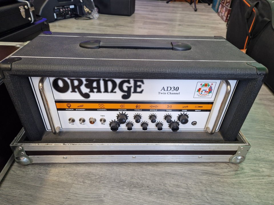 Orange Ad30 con fliki