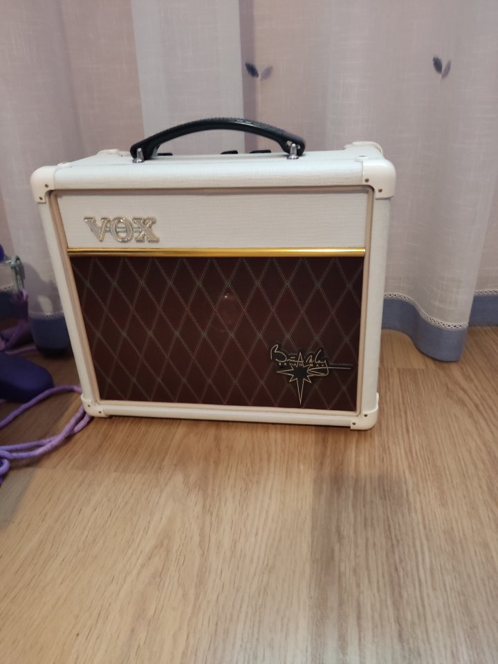 Vendo Vox VBM1 Brian May Special de segunda mano · Foto 2 de 6 · Valencia · 350 €