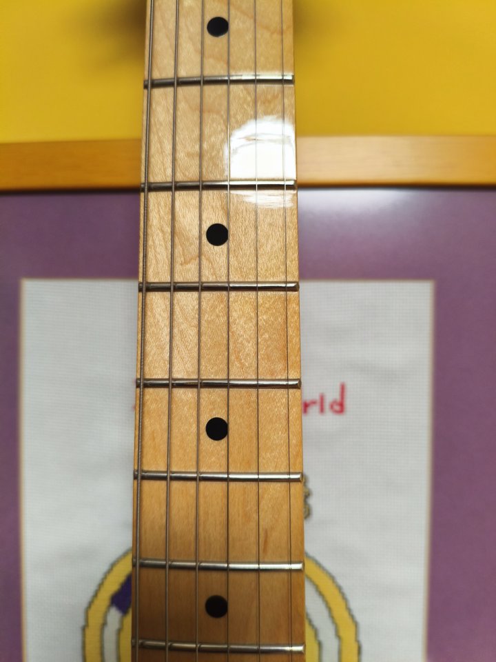 Fender Player Stratocaster LTD Ash (MODIFICADA) . l de segunda mano · Foto 8 de 10 · Madrid · 775 €