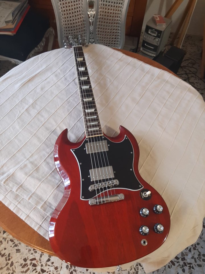 GIBSON SG STANDARD de segunda mano · Foto 4 de 10 · Murcia · 1200 €