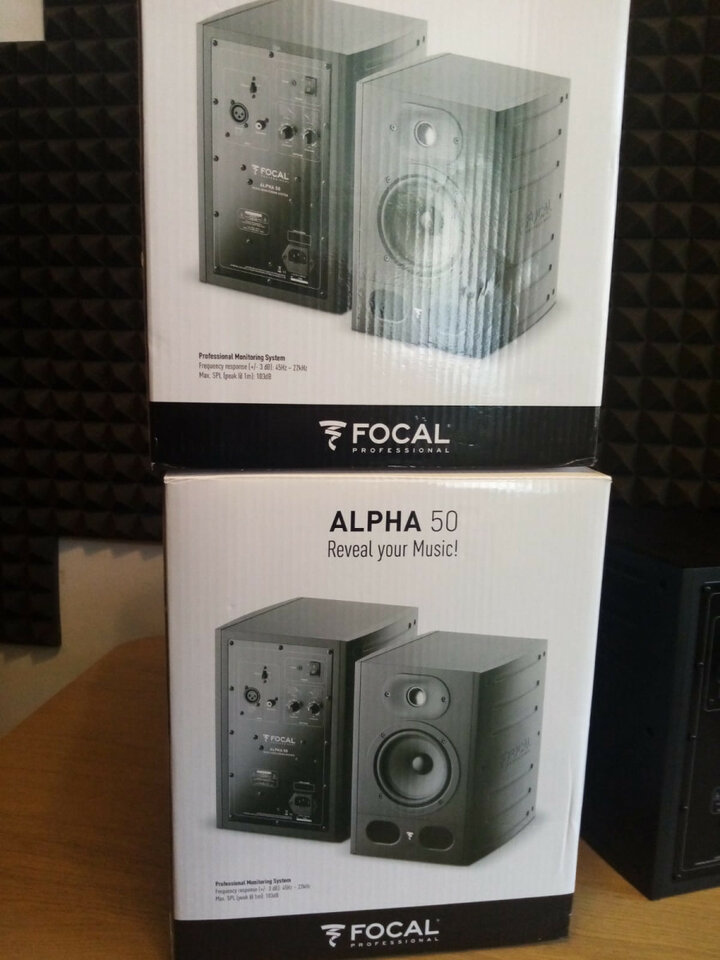 Focal alpha 50 (pareja)