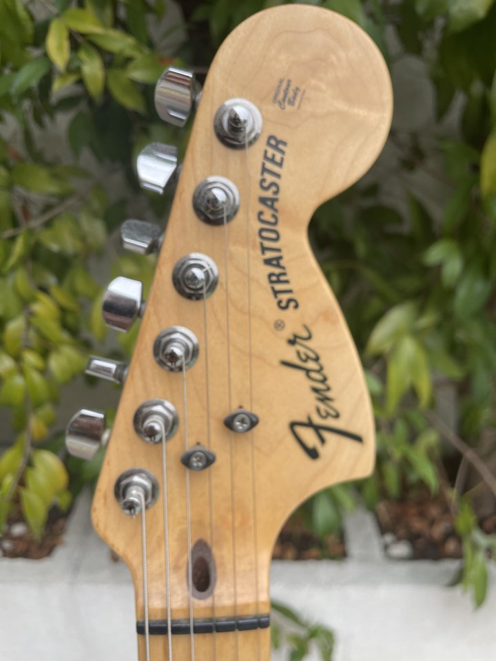 2012 Fender FSR American Special Stratocaster - Vintage Blonde - Ash Grey de segunda mano · Foto 4 de 9 · Pontevedra · 1500 €