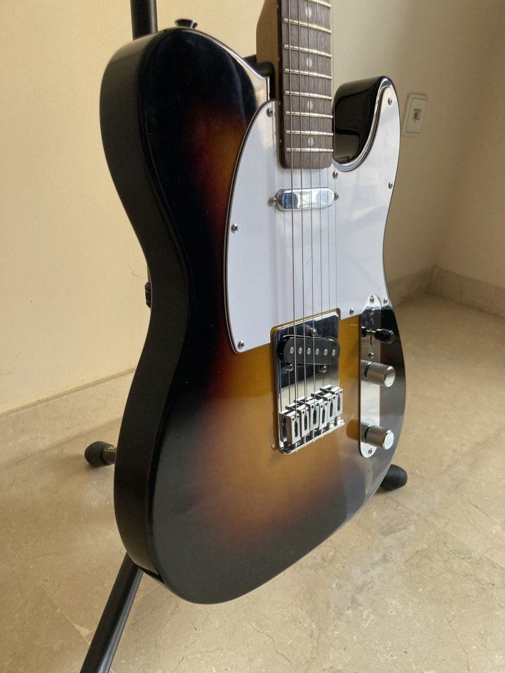 Fender telecaster standard de segunda mano · Foto 6 de 10 · Valencia · 330 €