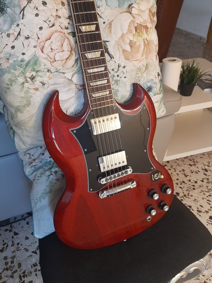 GIBSON SG STANDARD de segunda mano · Foto 7 de 10 · Murcia · 1200 €