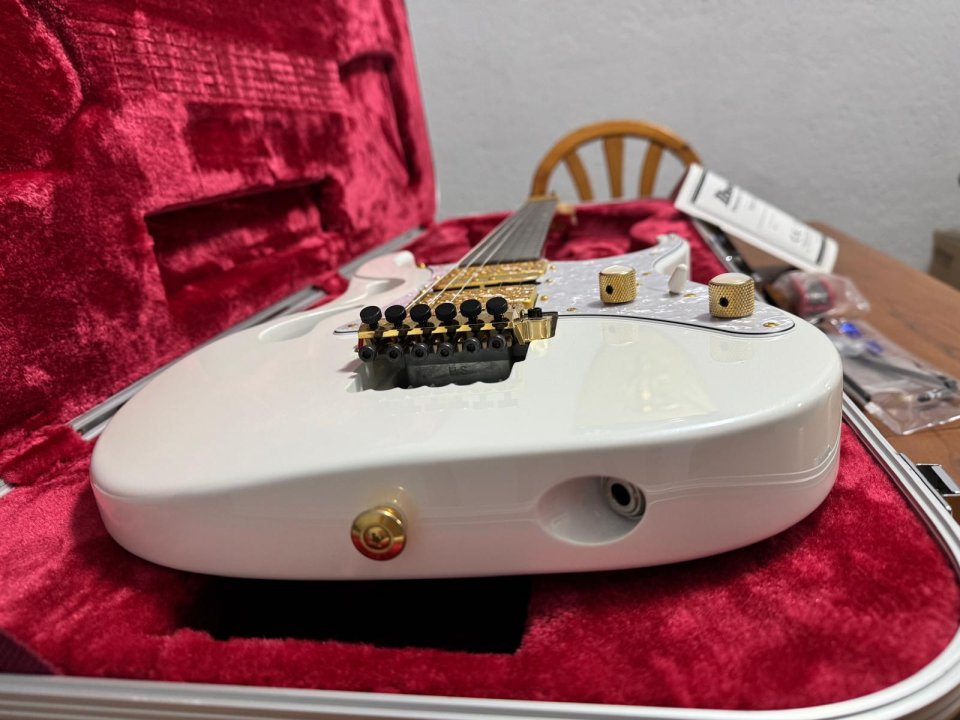 Ibanez PIA 3761-SLW Steve Vai - Solo Venta, NO Cambios de segunda mano · Foto 7 de 10 · Madrid · 2500 €