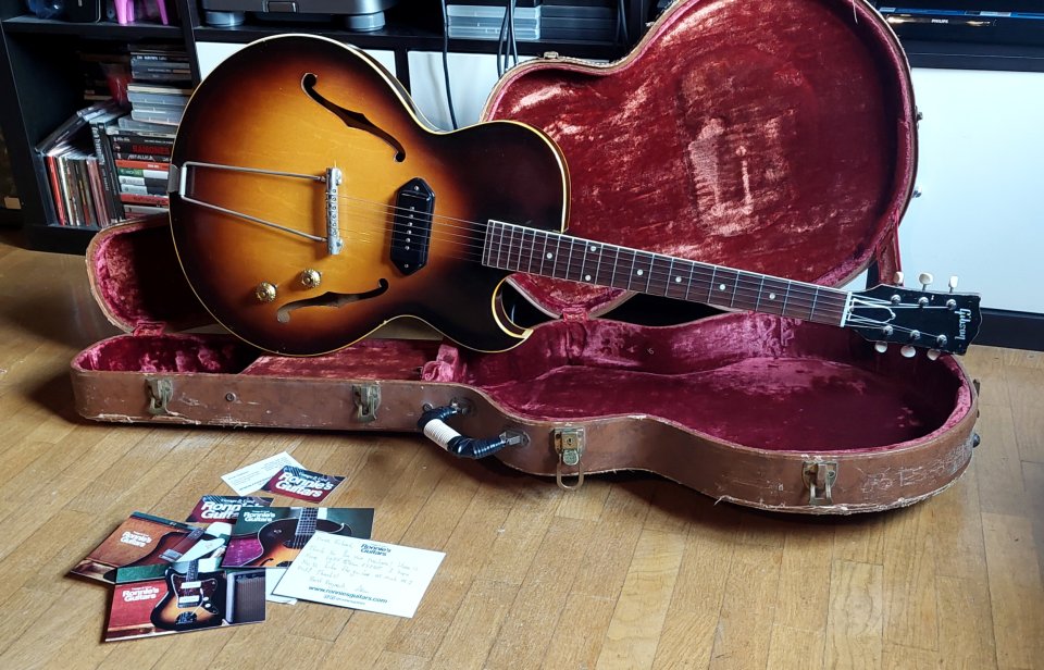 Gibson ES-225T (1956) + estuche original de segunda mano · Foto 2 de 10 · Asturias · 4800 €