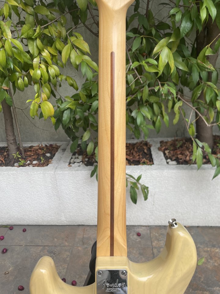 2012 Fender FSR American Special Stratocaster - Vintage Blonde - Ash Grey de segunda mano · Foto 7 de 9 · Pontevedra · 1500 €