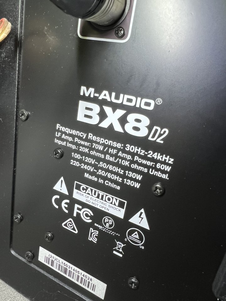 Monitores M-Audio BX8 D2