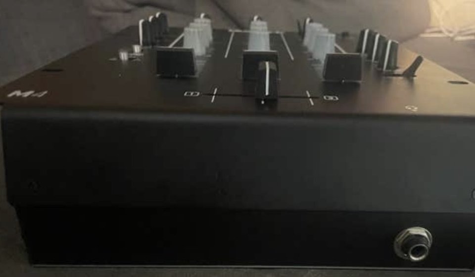 MIXER NUMARK M4 BLACK