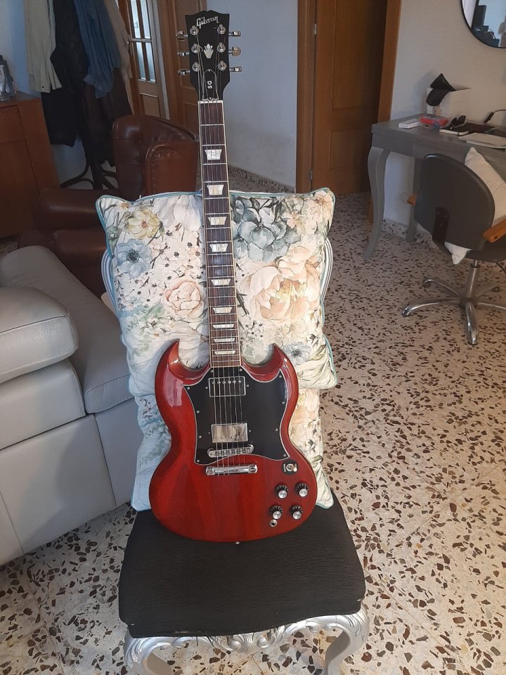 GIBSON SG STANDARD de segunda mano · Foto 9 de 10 · Murcia · 1200 €