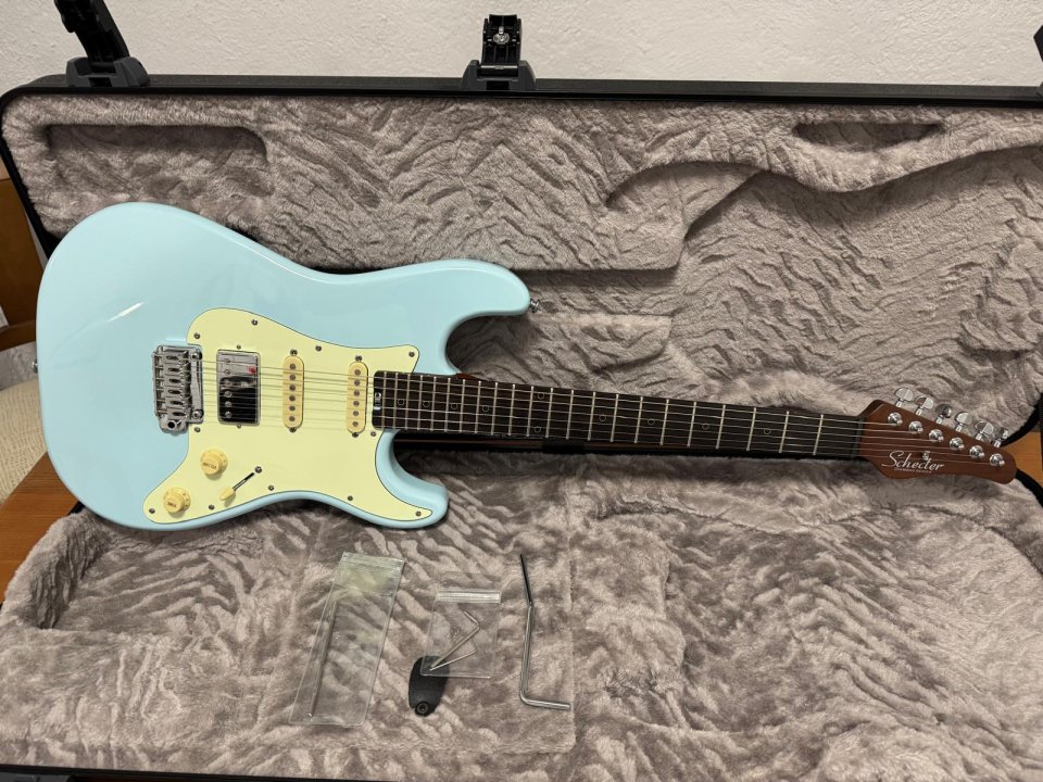 Schecter Nick Johnston Atomic Frost - A ESTRENAR - Solo Venta, NO Cambios de segunda mano · Foto 1 de 10 · Madrid · 650 €