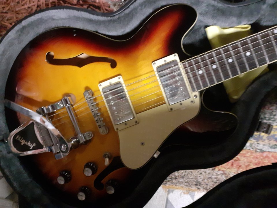 Epiphone ES 339 vintage sunburst con bigsby y estuche
