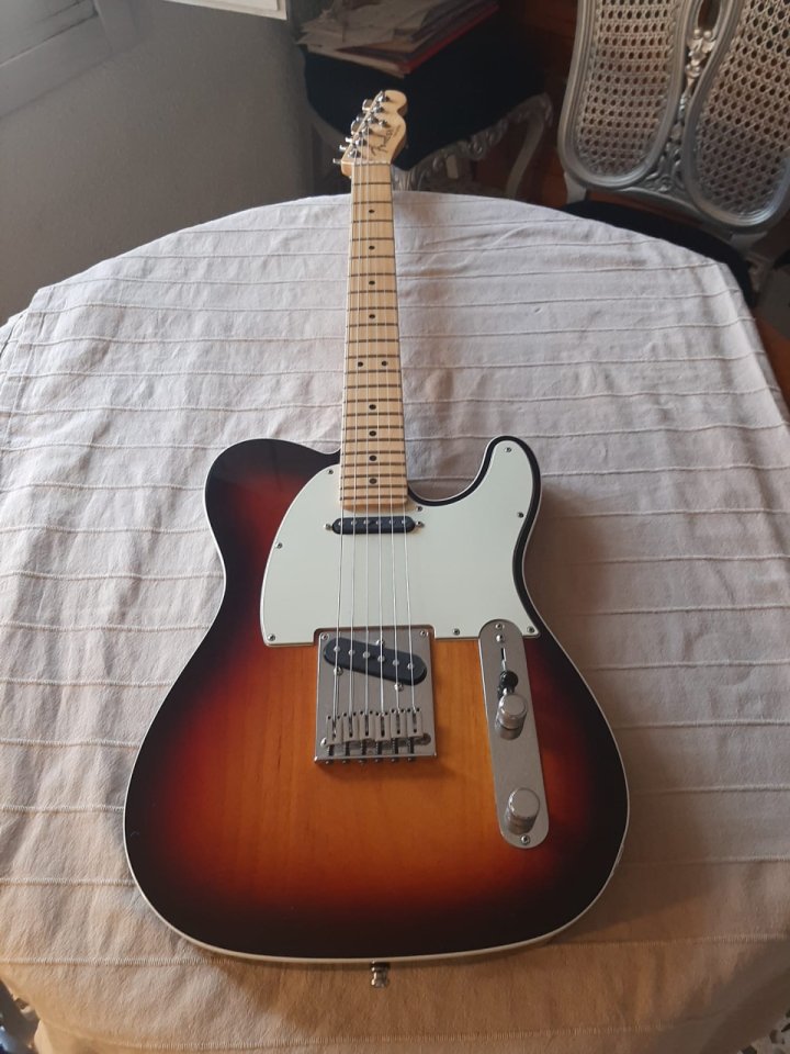FENDER American Telecaster Deluxe con L. Fralin de segunda mano · Foto 2 de 6 · Murcia · 1500 €