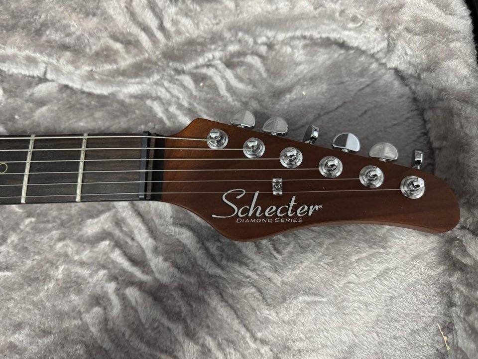 Schecter Nick Johnston Atomic Frost - A ESTRENAR - Solo Venta, NO Cambios de segunda mano · Foto 3 de 10 · Madrid · 650 €