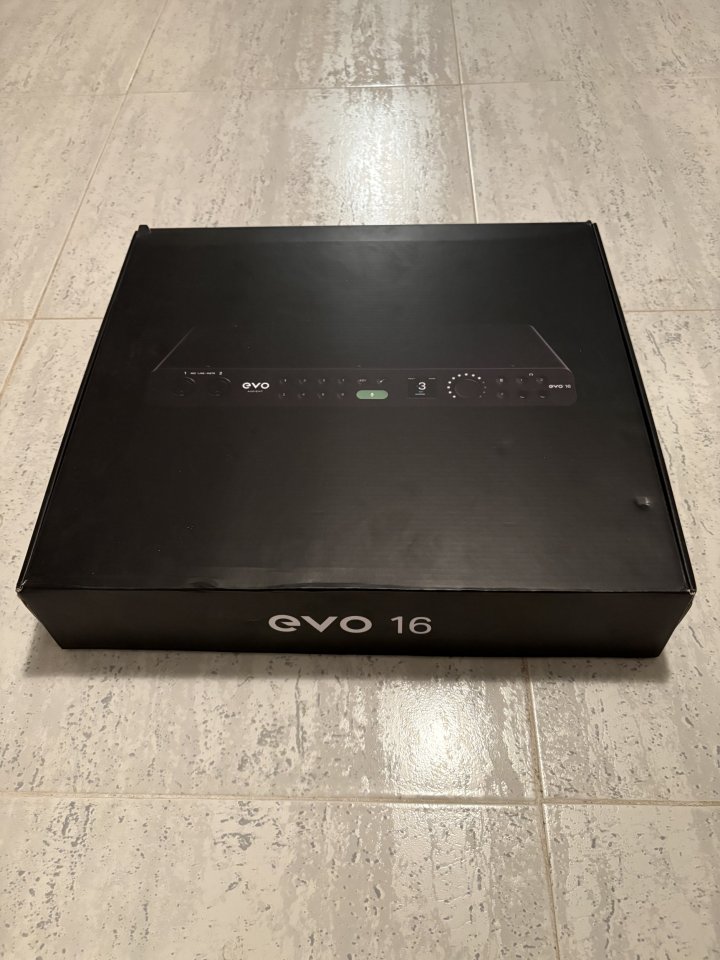 Interfaz Evo 16 rack bundle