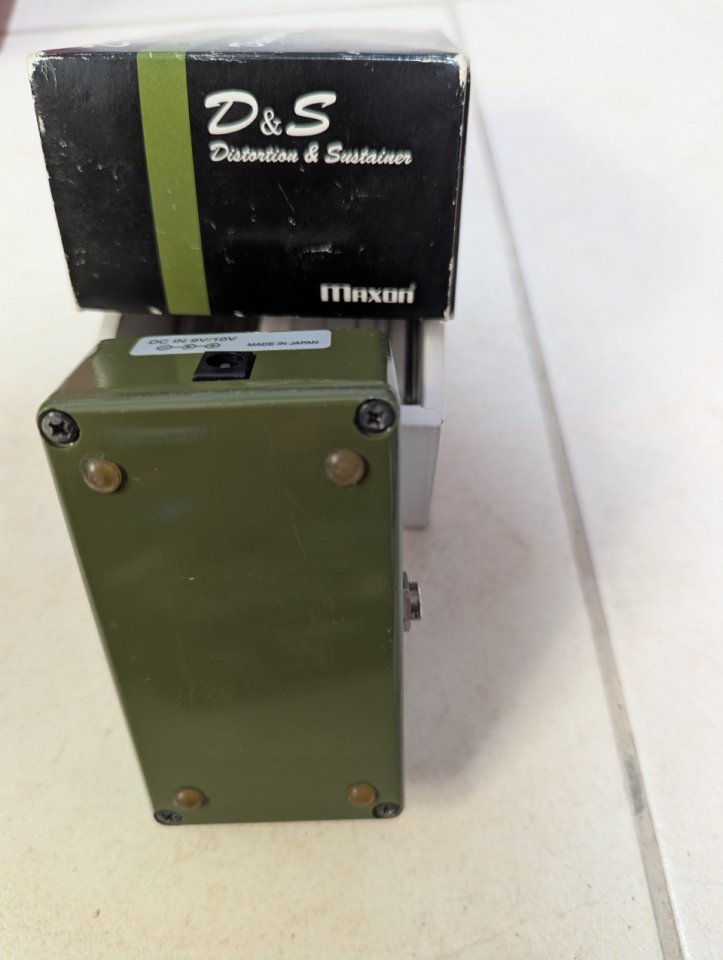 Maxon D&S Distortion & Sustainer Pedal guitarra
