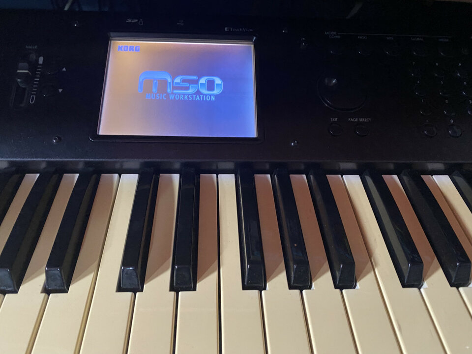 Teclado WorkStation Korg M50 + Modulo E-MU Mo’Phatt