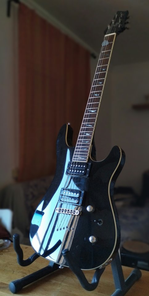 Cort Katana KX1 Guitarra Eléctrica de segunda mano · Foto 1 de 5 · Barcelona · 250 €
