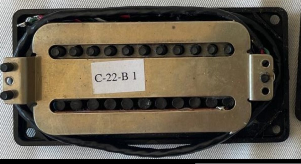 Compro pastilla carvin c22b-1 negra de segunda mano · Foto 1 de 2 · Madrid