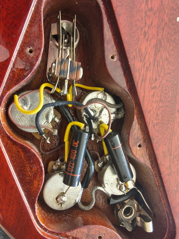 2023 Gibson SG Standard '61 Sideways Vibrola AGED! de segunda mano · Foto 5 de 7 · Gipuzkoa · 2000 €