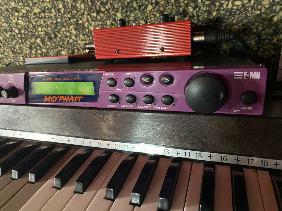 Teclado WorkStation Korg M50 + Modulo E-MU Mo’Phatt