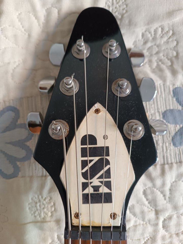ESP Flying V 1979 de segunda mano · Foto 5 de 10 · Lugo · 1500 €