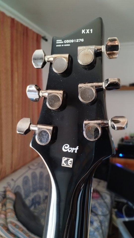 Cort Katana KX1 Guitarra Eléctrica de segunda mano · Foto 4 de 5 · Barcelona · 250 €