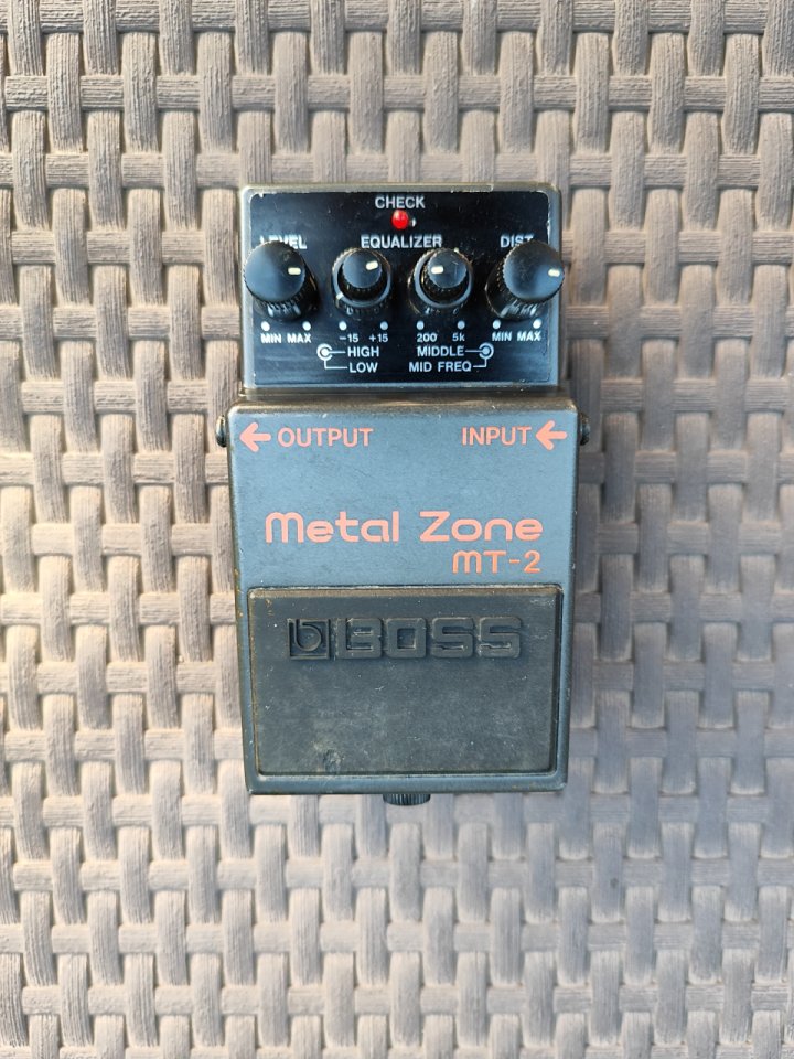 Boss Metal Zone mt-2 de segunda mano · Foto 1 de 5 · Málaga · 65 €