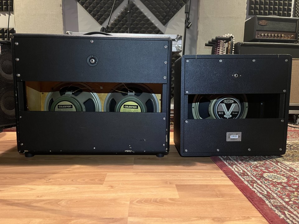 Nolatone 2x12 Greenbacks + Marshall SV 1x12 VType de segunda mano · Foto 4 de 7 · Sevilla · 400 €